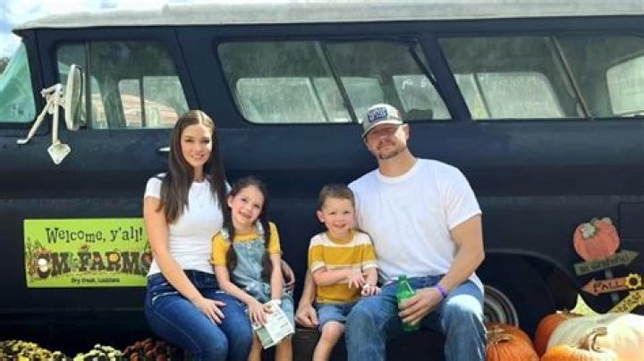 Amanda Wilhelm Lost Younger Sister Just Weeks After Husband Died