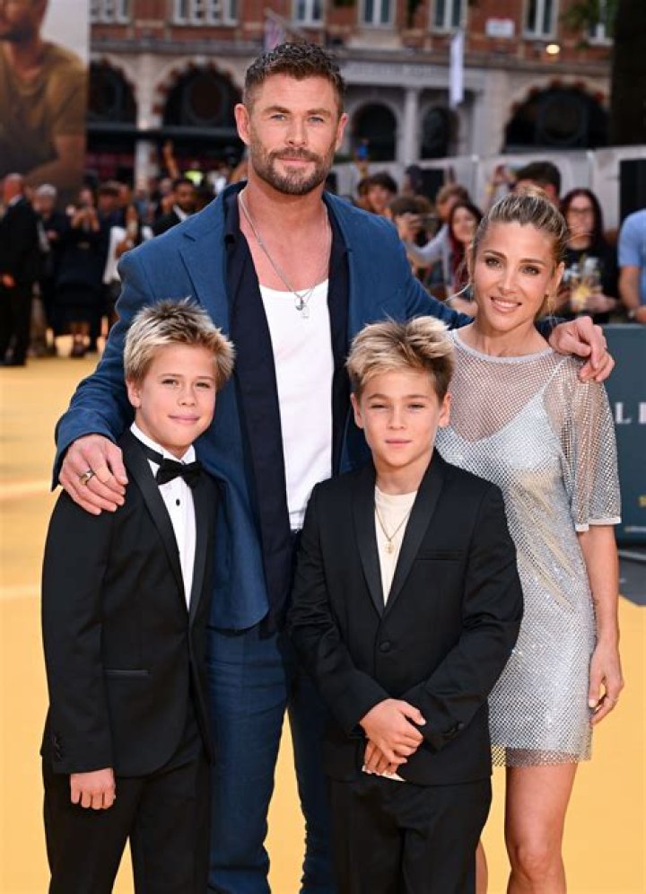 Chris Hemsworth's Father's Role Revealed