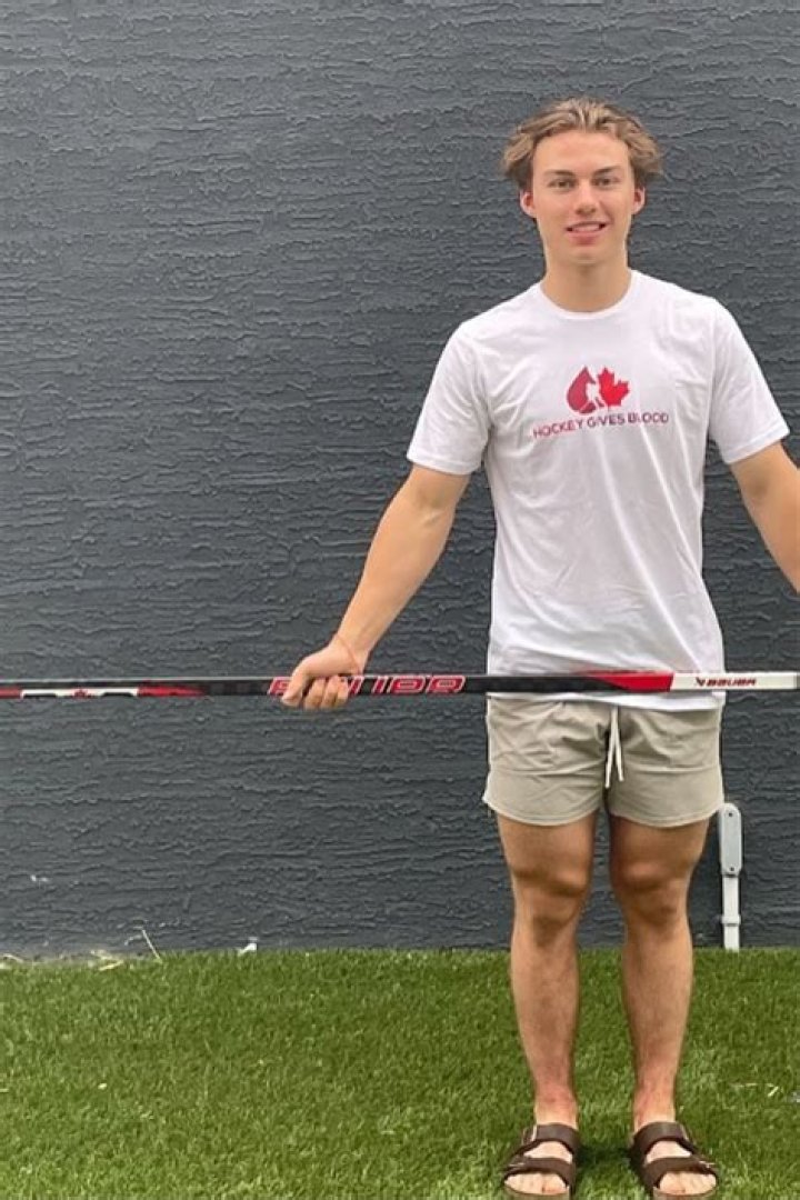 Does Connor Bedard Have Brother? Meet Sister Madisen Bedard ·