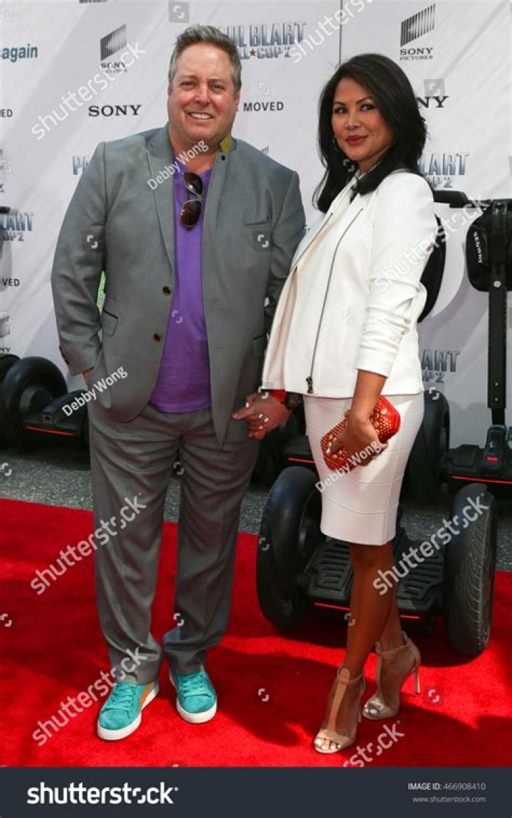 Gary Valentine Wife, Height, Net Worth, Relationship with Kevin James