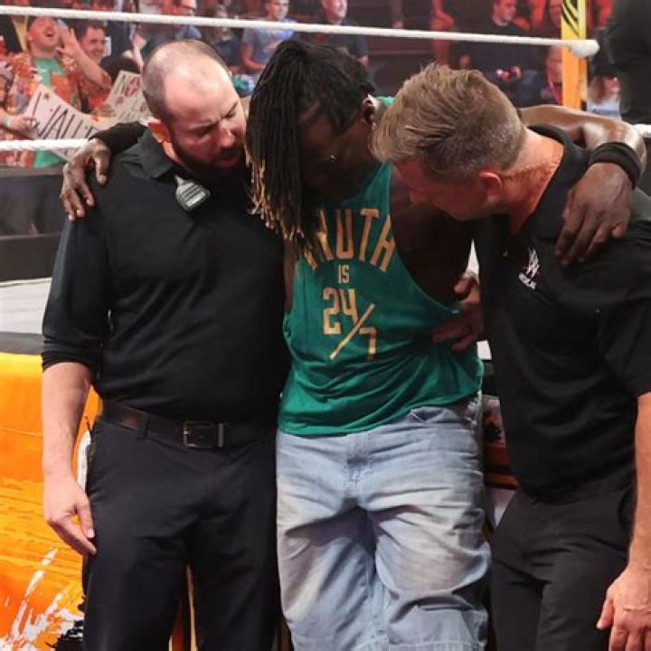 Grateful That You Are Alive- WWE Legend Shares a Gruesome Image of His Injury,Fans Express Co ·