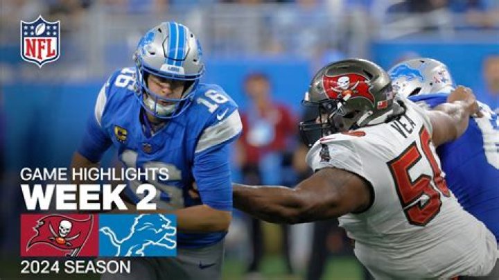 Guy Eavesdrops on Woman Texting Some Other Guy at Lions Game, Tells Boyfriend Via Toilet Paper