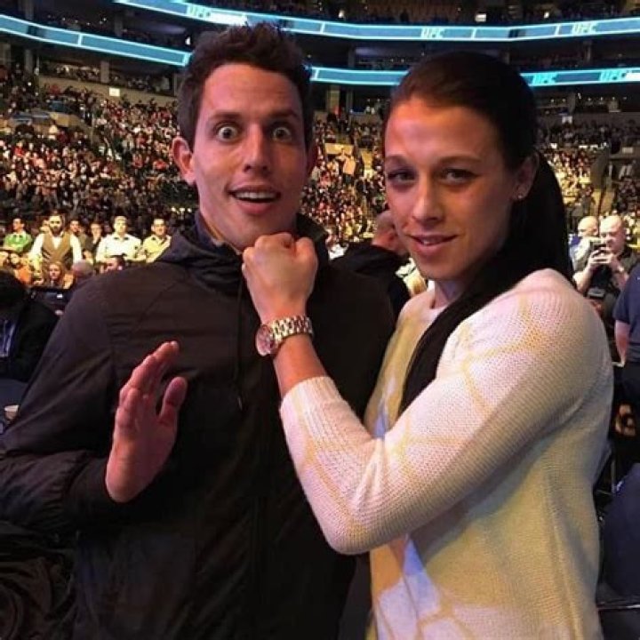 Is Tony Hinchcliffe Married