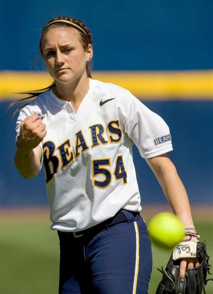 Jolene Henderson Biography- Softball player, Salary, Earnings, Married, Relationship, Affair, Age, H ·