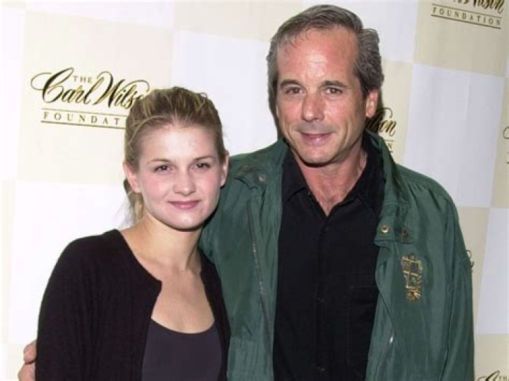 Julia Arnaz (Desi Arnaz Jr Daughter) Wikipedia, Bio, Age, Height, Parents, Husband, Net Worth, Facts ·