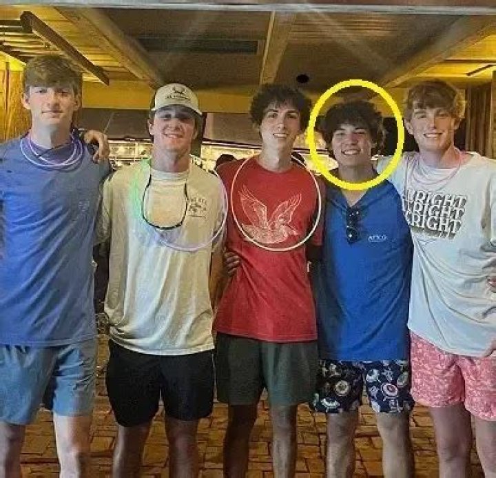 Louisiana Cameron Robbins Obituary, Wiki, Age, Father, Mother, Girlfriend & Instagram ·