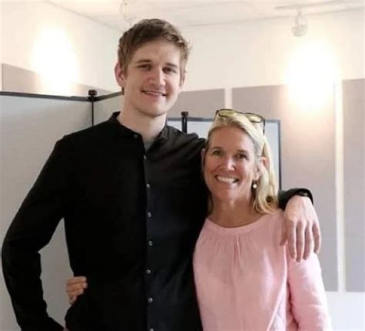 Meet Scott Burnham and Patricia Burnham ·