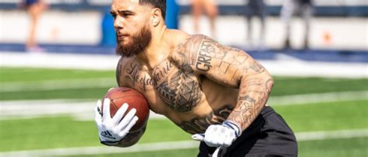 NFL Players With Neck Tattoos And Meaning ·