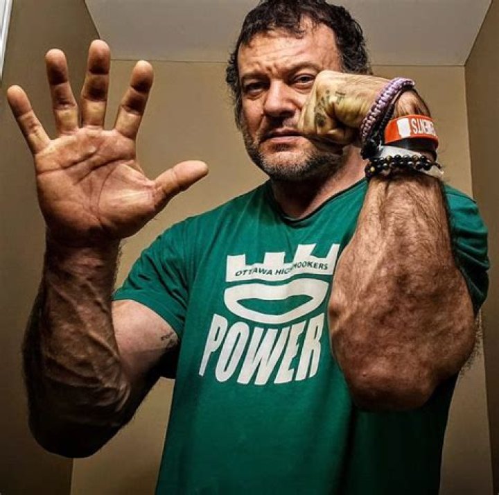 Uncover The World Of Devon Larratt's Kids: Unseen Insights Revealed