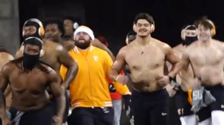 Unveiling Bryce Harper's Shirtless Journey: Discoveries And Insights