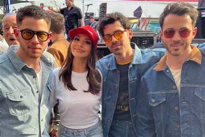 Unveiling The Connection Between Scheana Shay And The Jonas Brothers