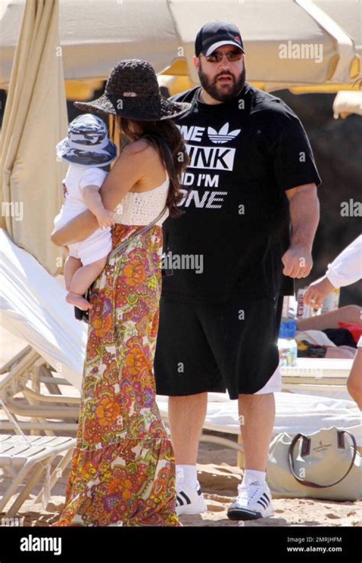 Unveiling The Heartwarming World Of Kevin James' Family Photos