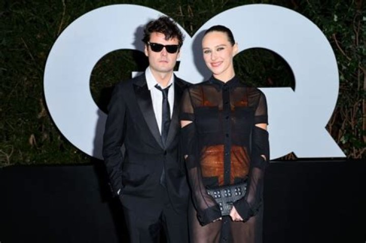 Who is Devon Lee Carlson Dating Now ·