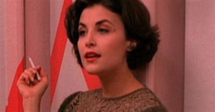 Who is Sherilyn Fenn Dating Now