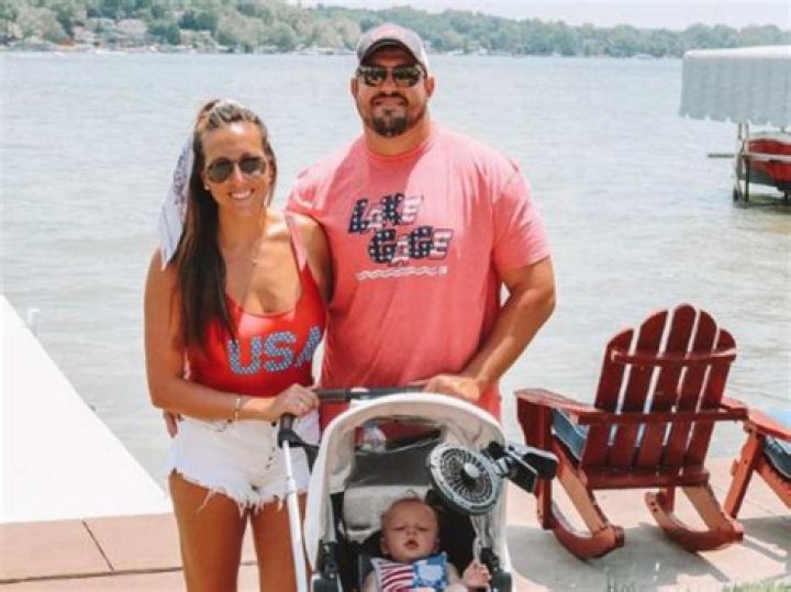 Zack Martin – Biography, Wife, Family, Weight, Height, Net Worth